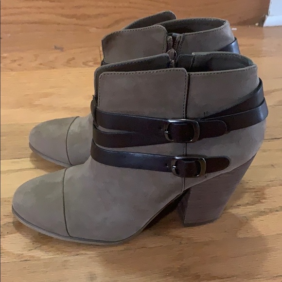 Carlos Santana Shoes - Brand new booties by Carlos sz 9
